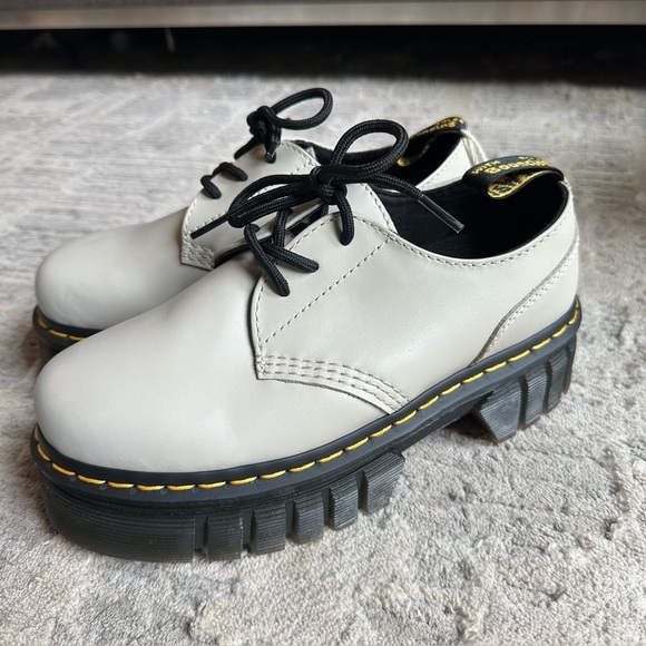 Dr Martens Audrick Nappa Leather Platform Shoes Women's US 7 Grey Taupe Color - Picture 11 of 11
